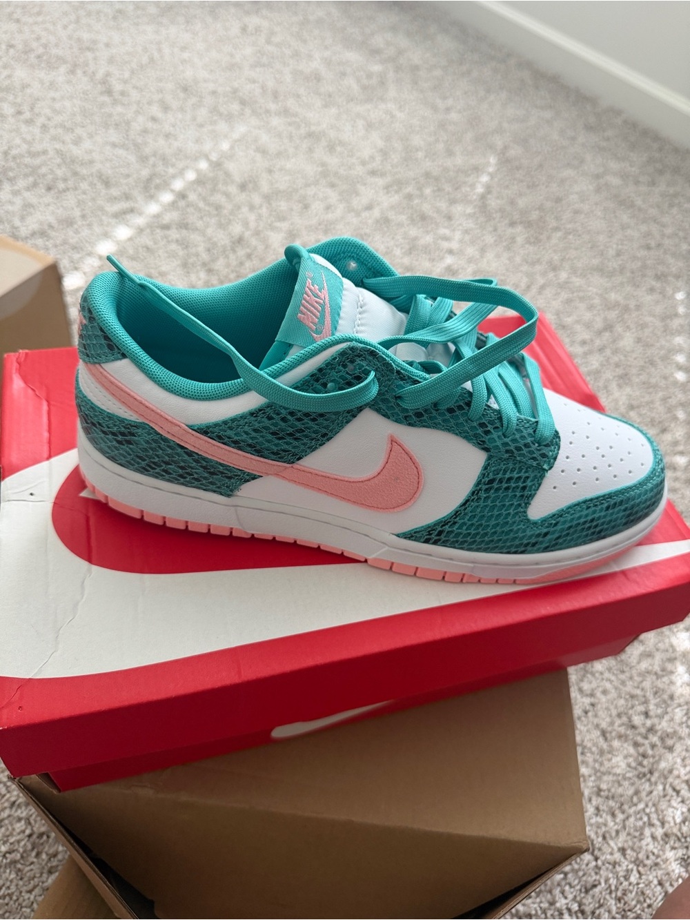 Nike Men’s Teal and Pink Low-Top Dunks with White Base